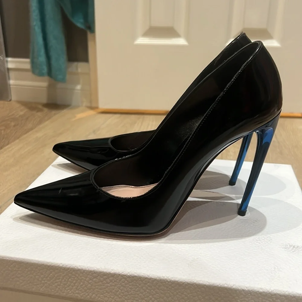 Alexander McQueen horn heel pump black with metallic blue heels size 40. - Picture 5 of 17